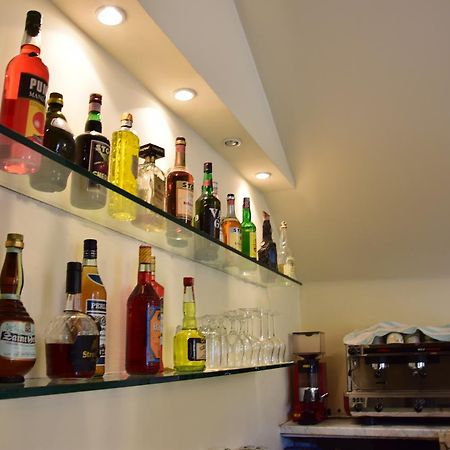 Hotel Pozzuolo Челе Лигуре Екстериор снимка