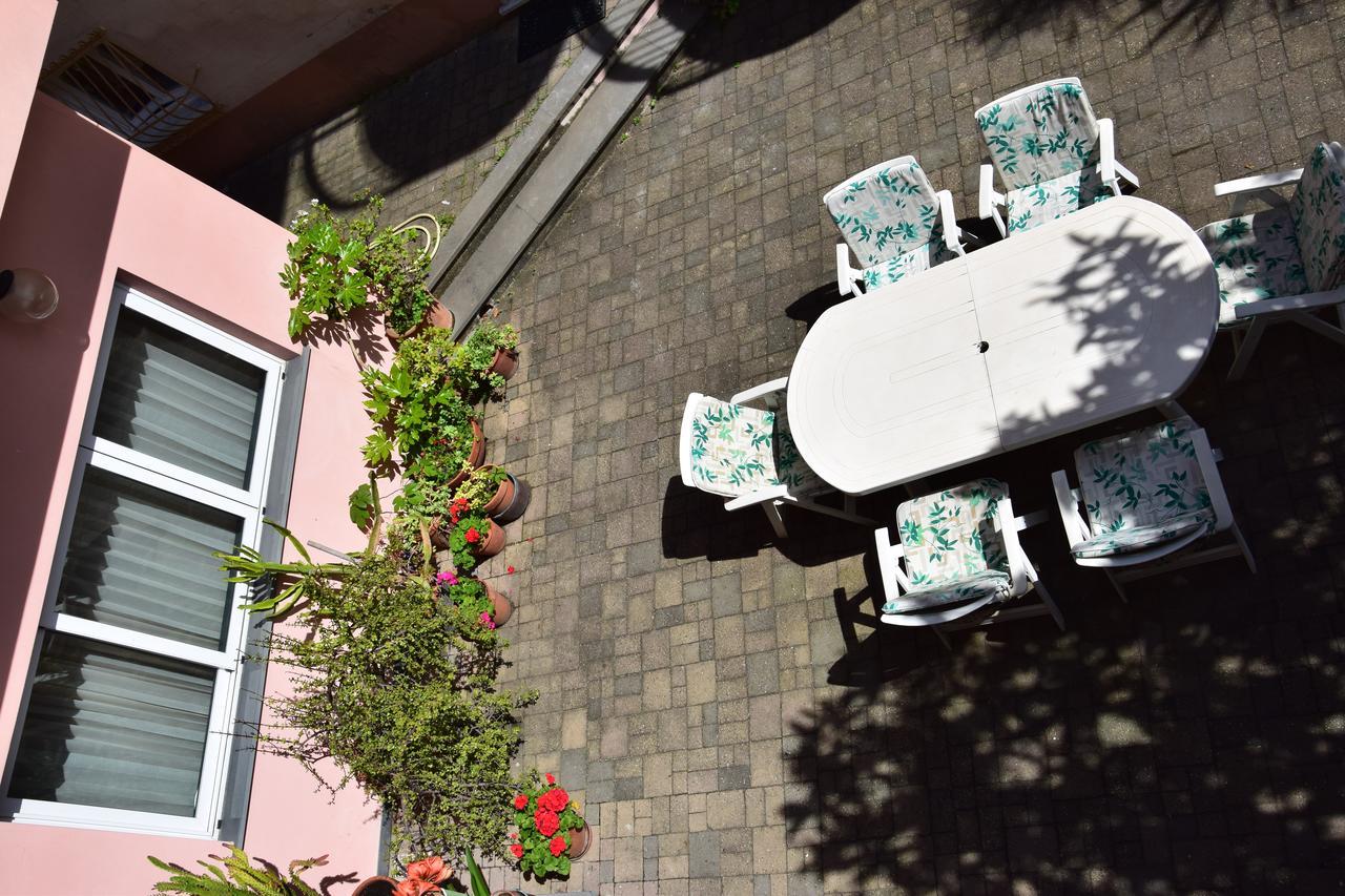 Hotel Pozzuolo Челе Лигуре Екстериор снимка